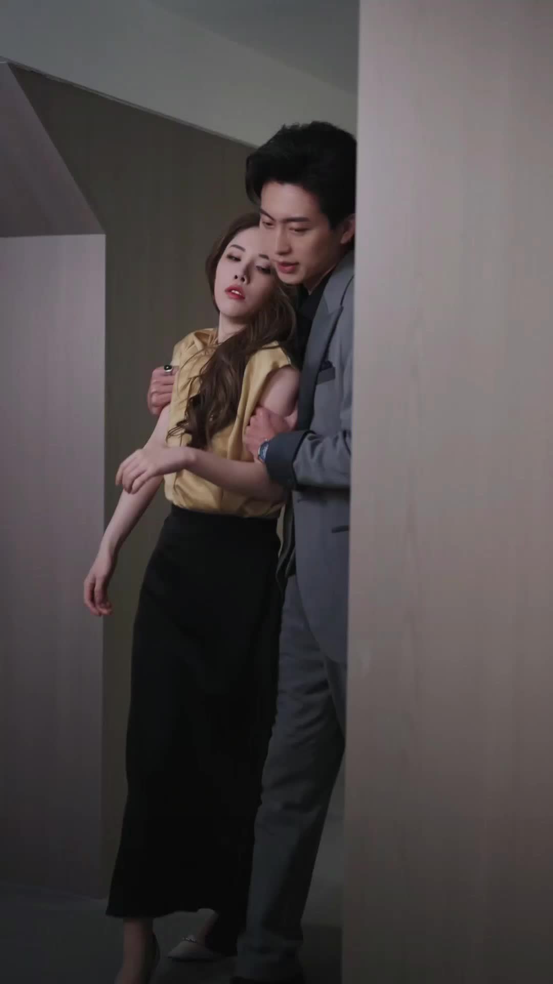 Dark moonlight EP 25