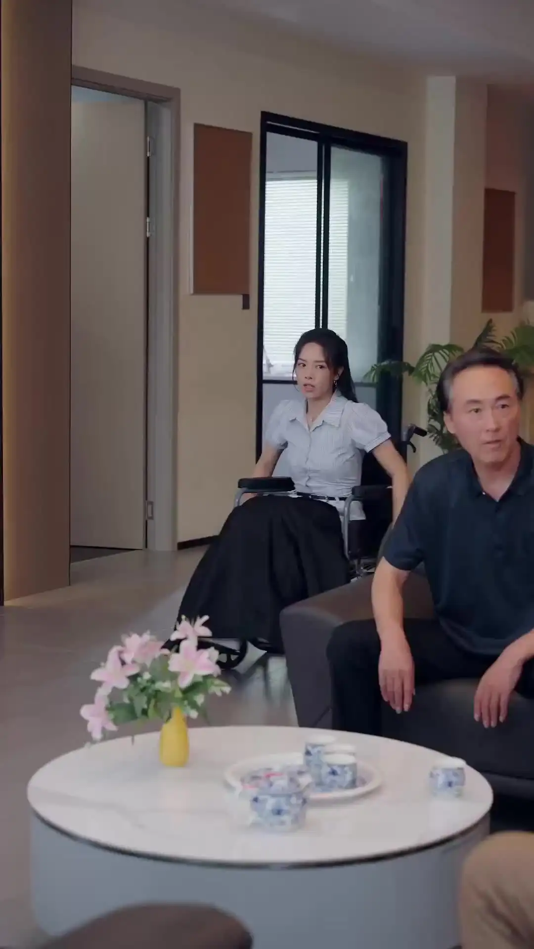 Episode 5 — 王冠は、私自身の手で