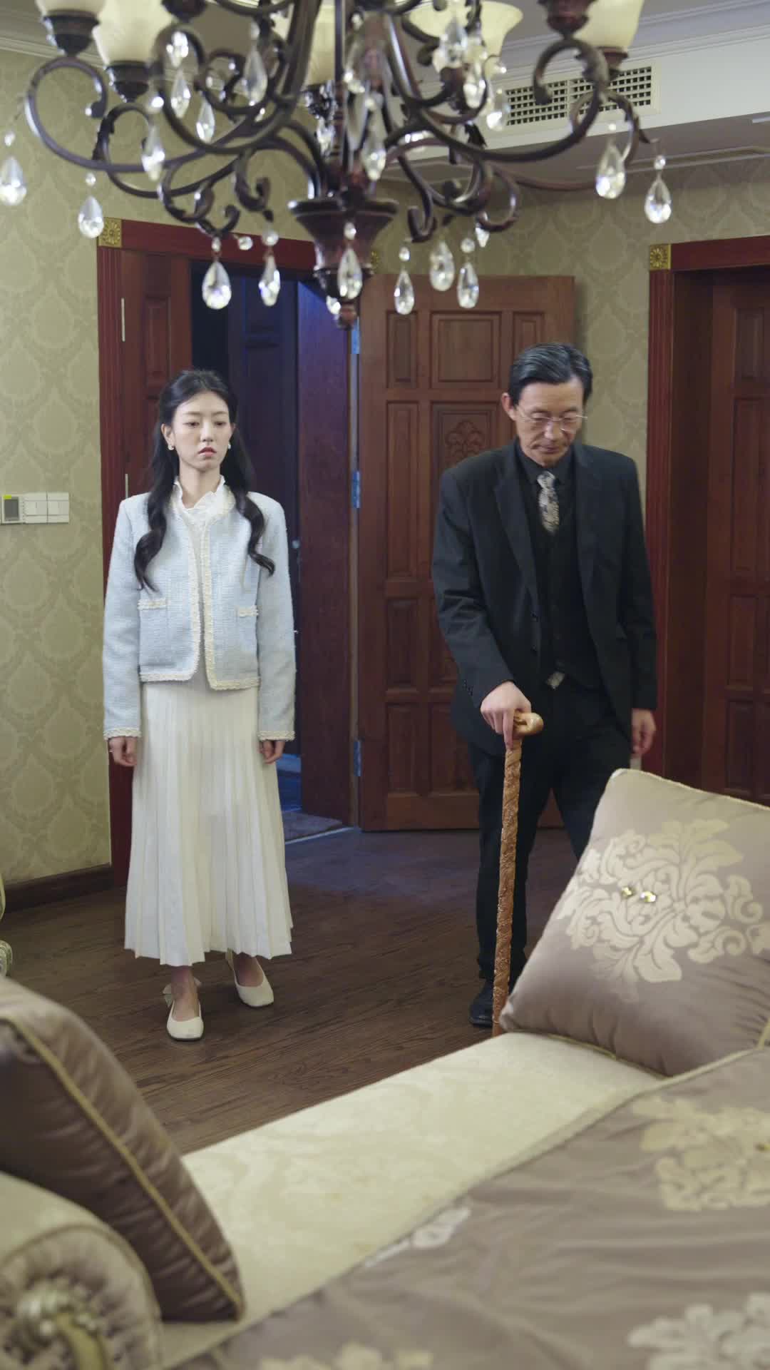 Love Me, Hate Me EP 48