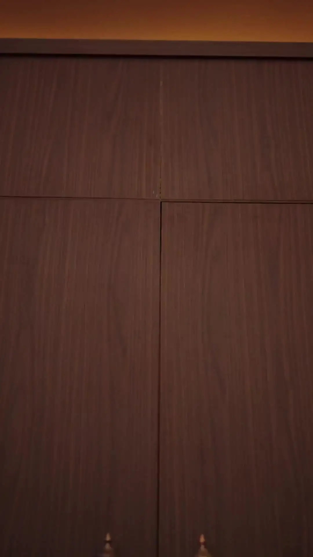 Episode 1 — 溺愛！80年代のシンデレラは、イケメン夫を離さない