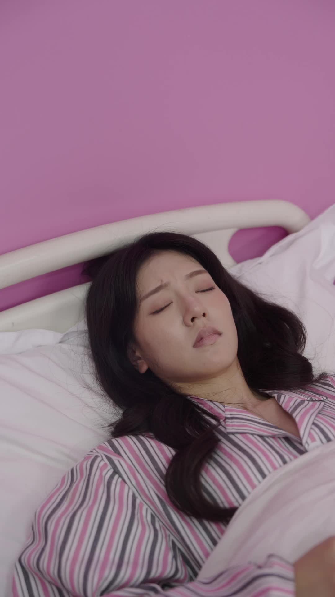 Love Me, Hate Me EP 38