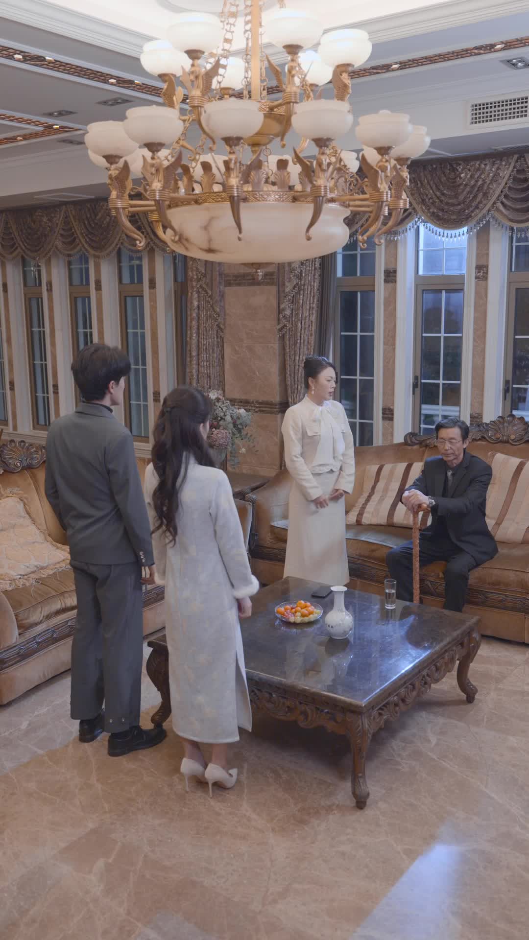 Love Me, Hate Me EP 17