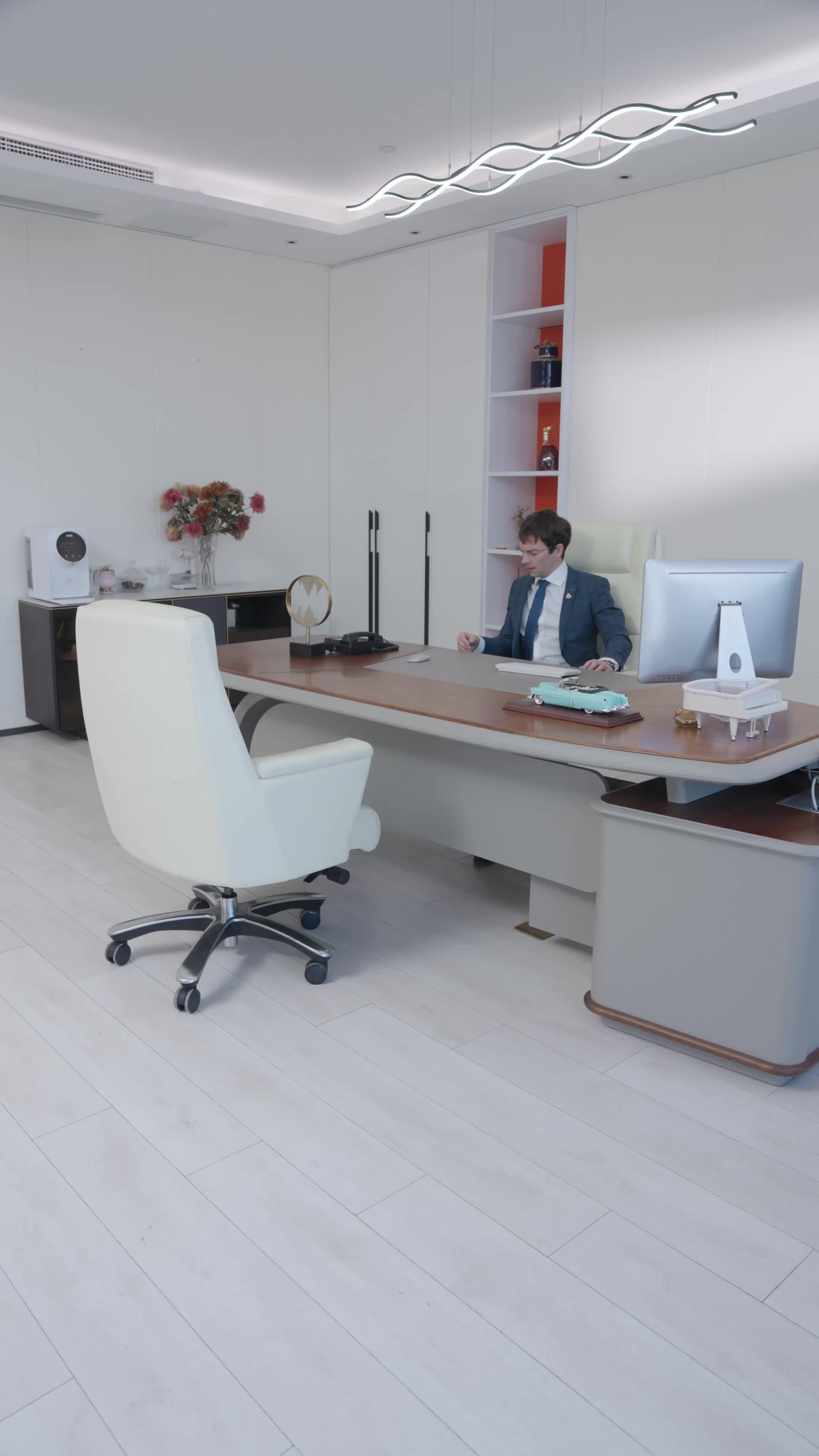 The CEO EP 12