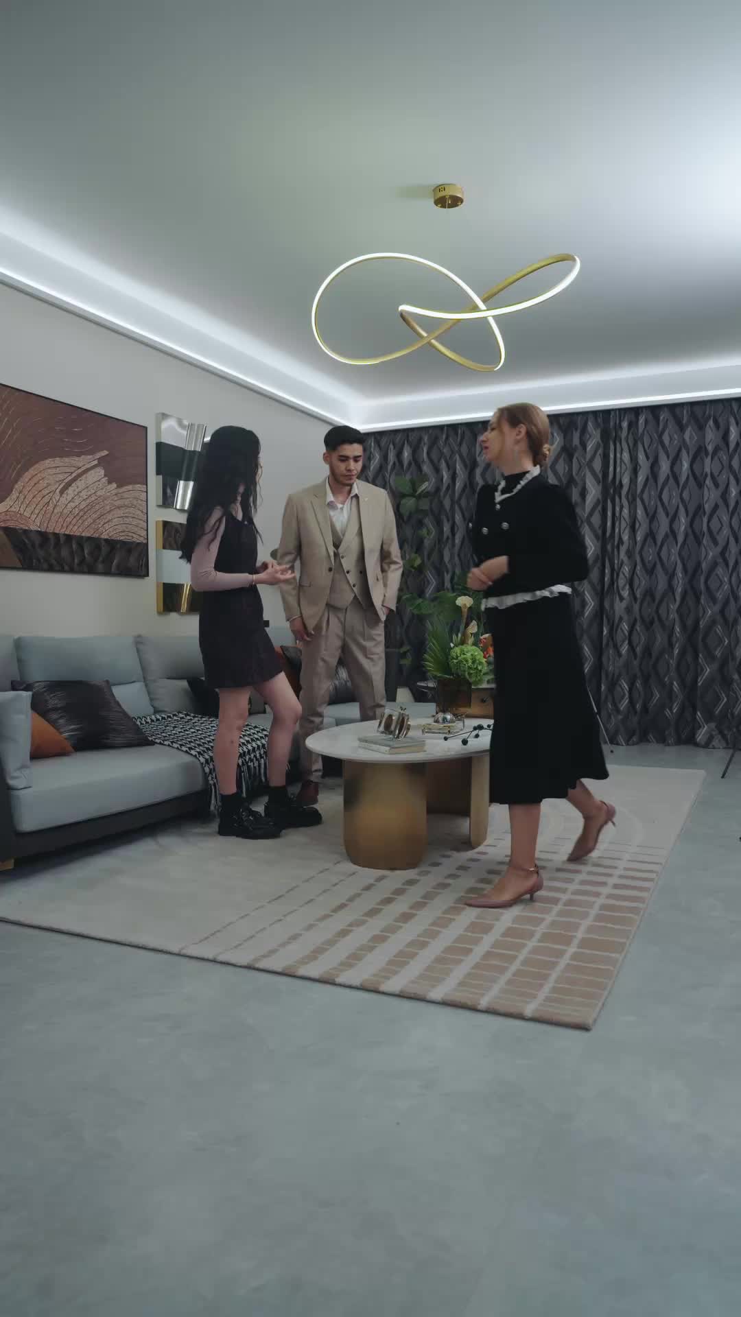 Under Her Control EP 42