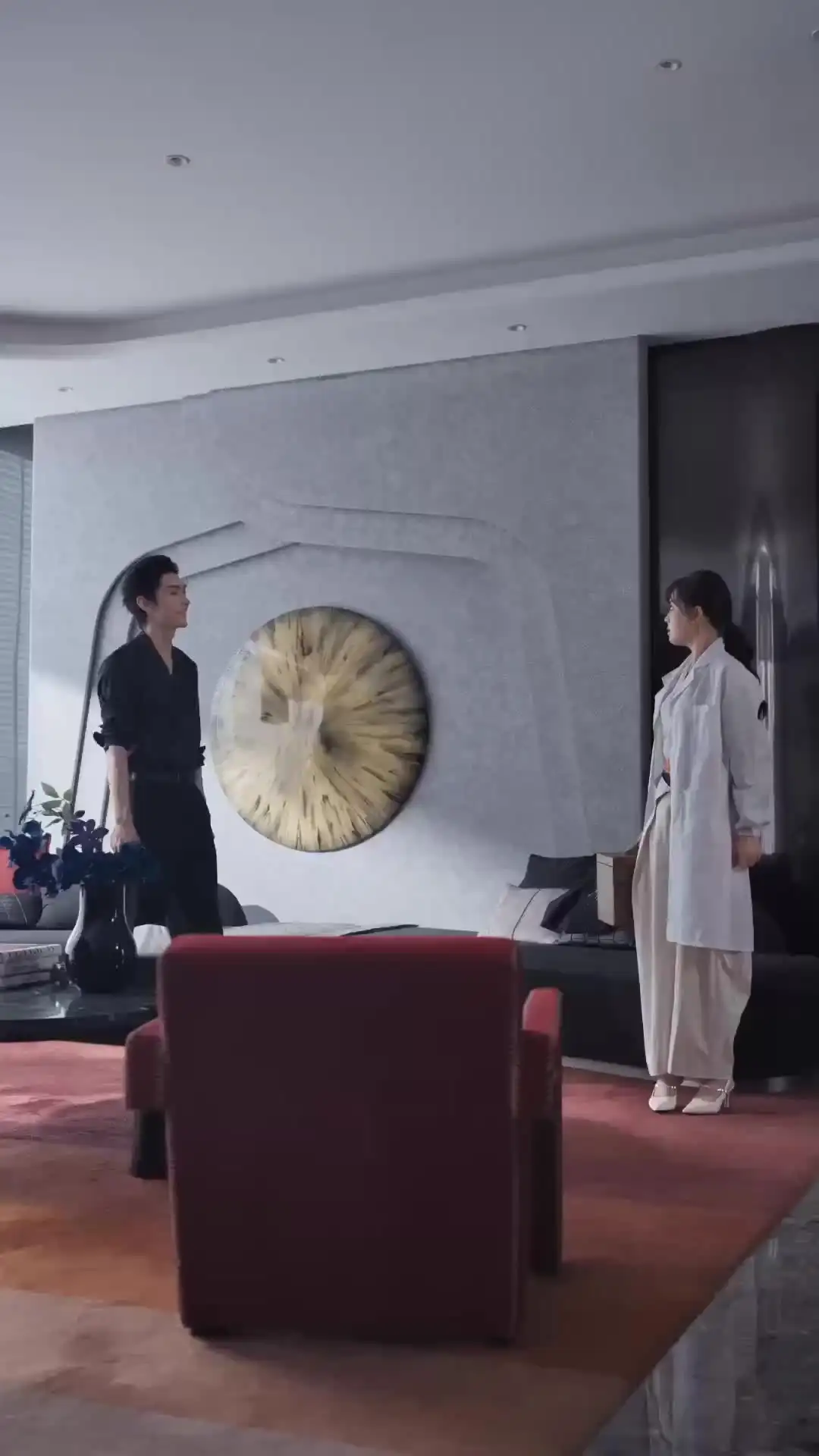 Episode 10 — 彼女の昼と夜