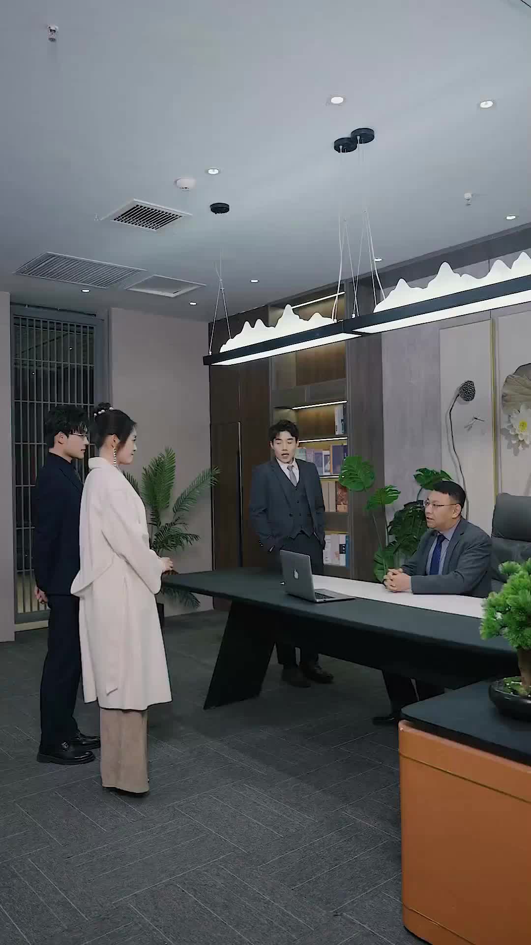 (Dubbed)The Double Life of My Mysterious CEO EP 24