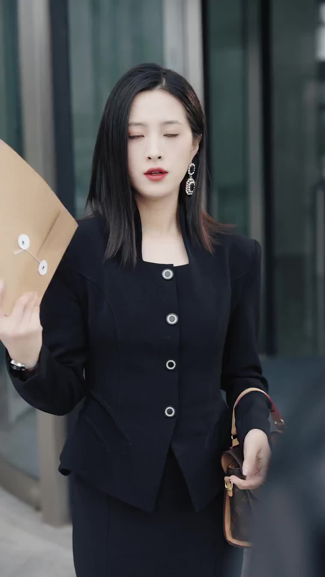 Her Deadly Game EP 53