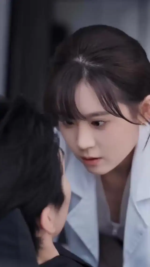 (DUBBED)His Light in the Dark — Episode 9