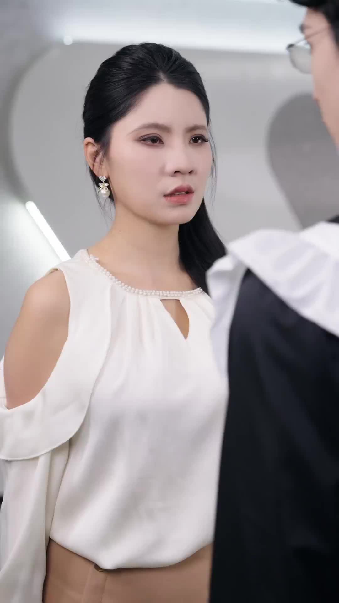 Gaze into the Abyss EP 33
