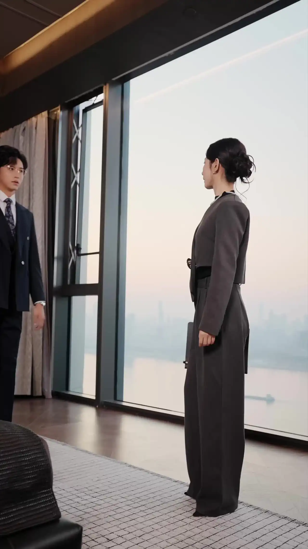 Episode 10 — 過ぎ去りし日々