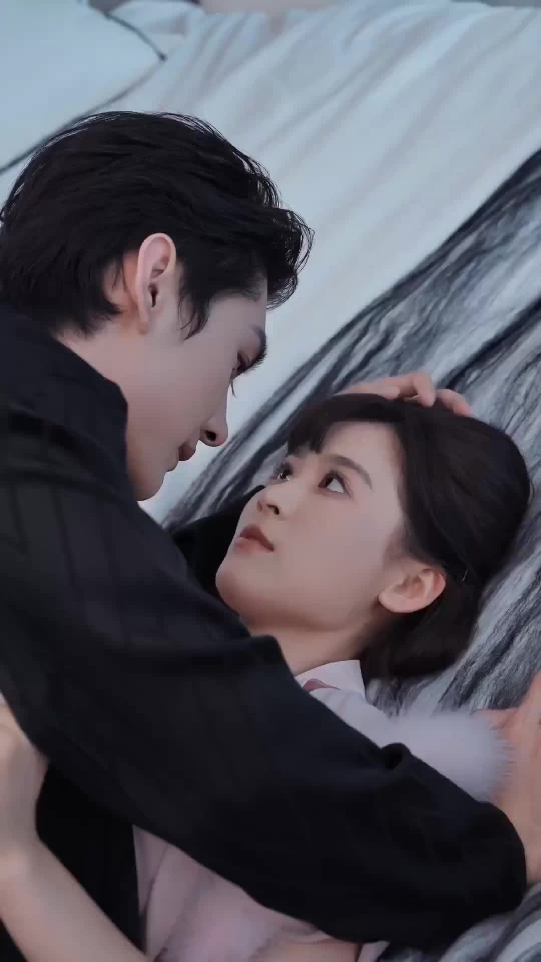 (DUBBED)His Light in the Dark EP 34