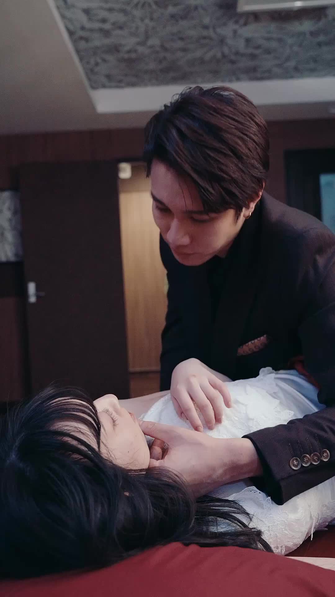 His Contracted Virgin EP 15