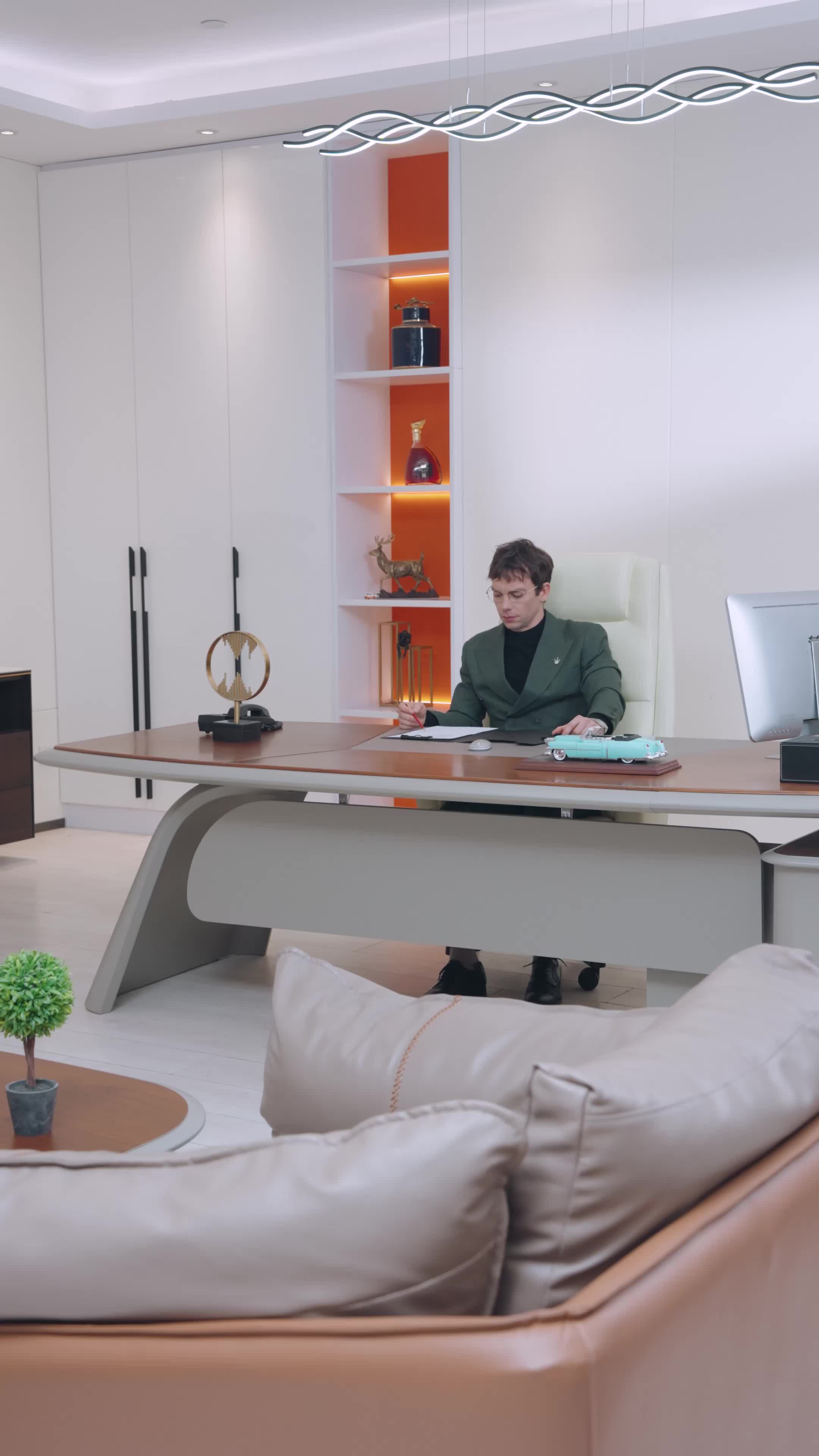 The CEO EP 17