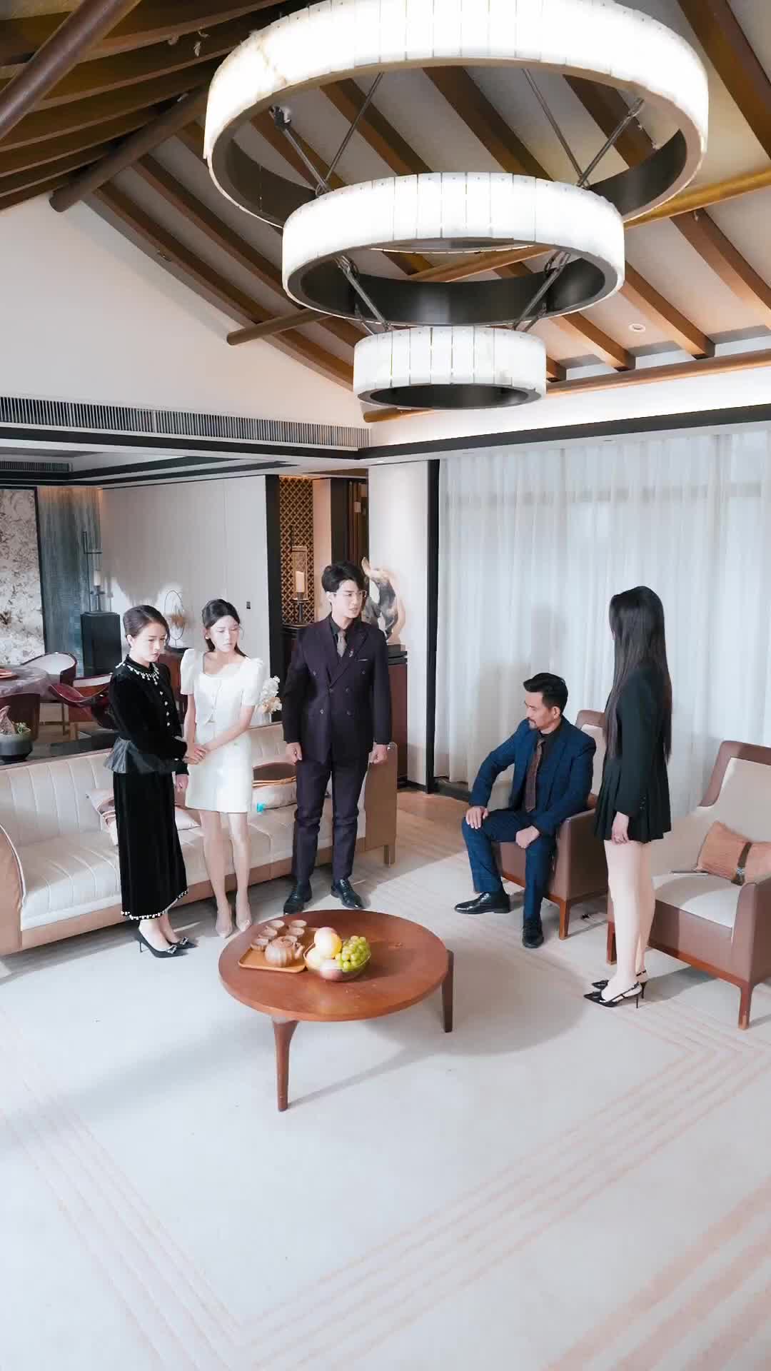 The True Heiress Strikes Back EP 49