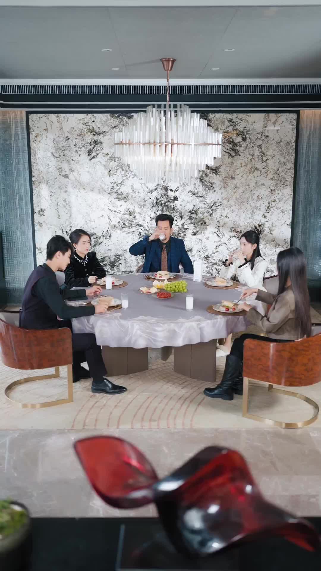 The True Heiress Strikes Back — Episode 6