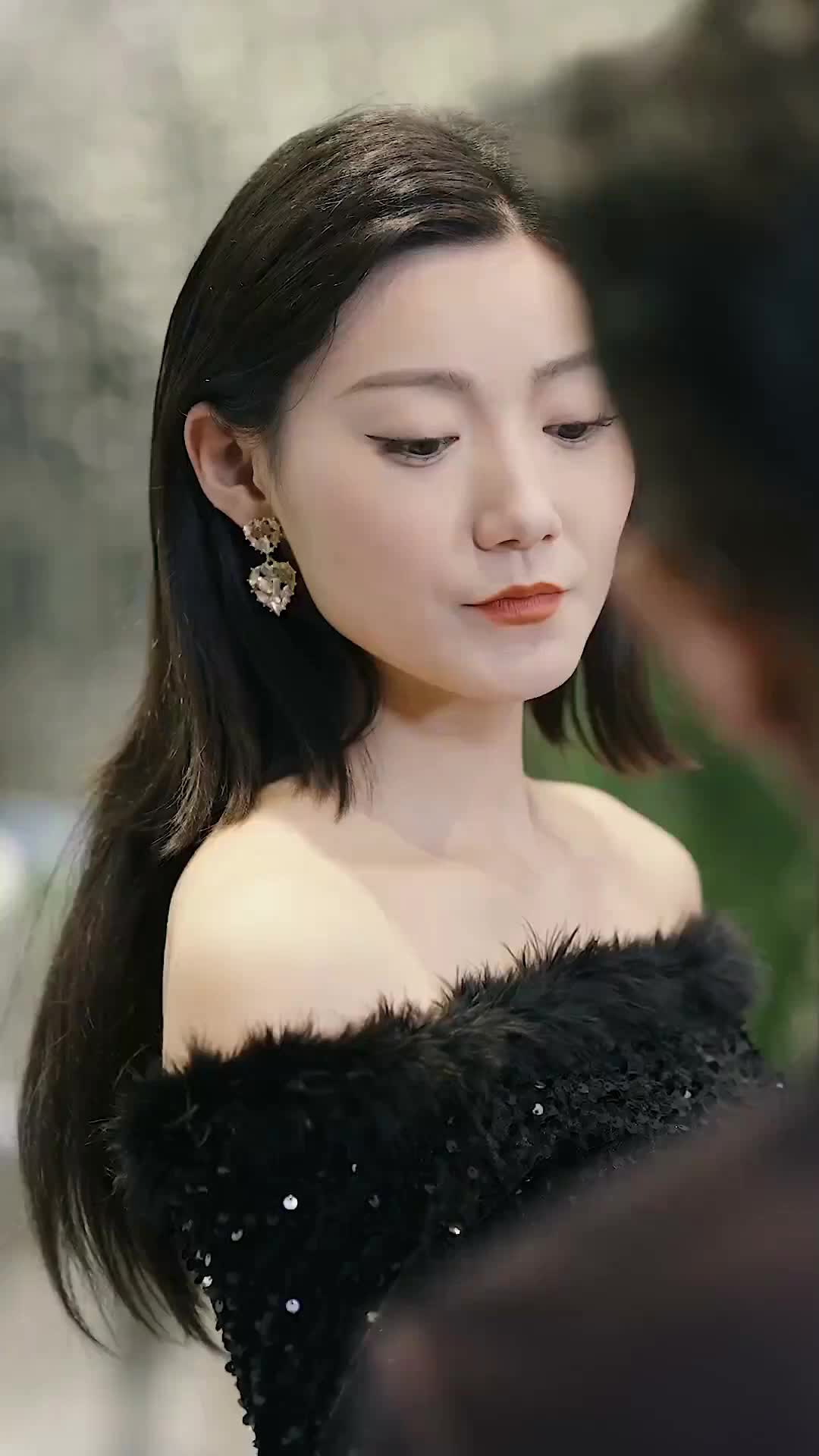 (Dubbed)The Double Life of My Mysterious CEO EP 16