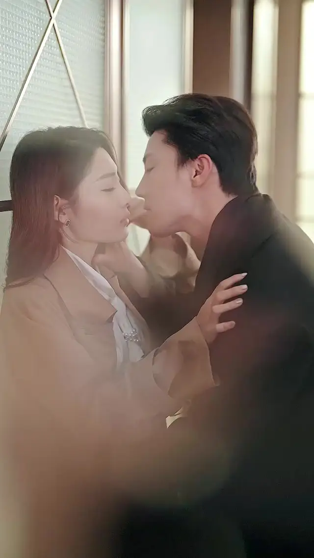 [Dubbled]Mr. Sterling's Fiery Sweetheart — Episode 7