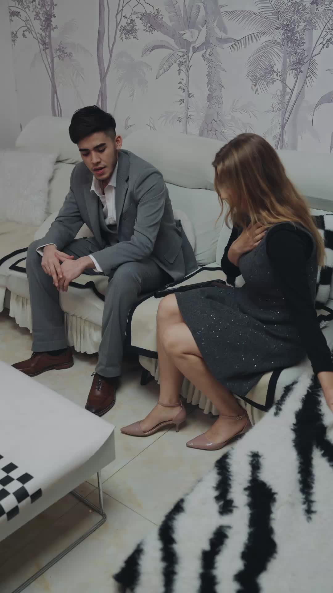 Under Her Control EP 39