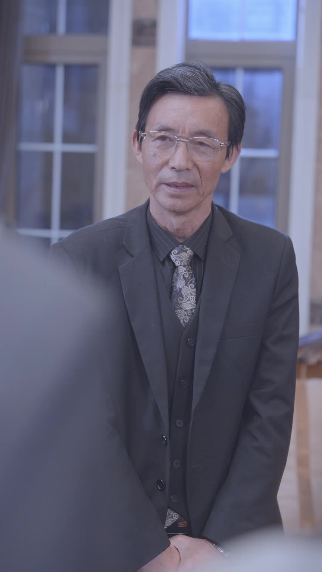 Love Me, Hate Me EP 19